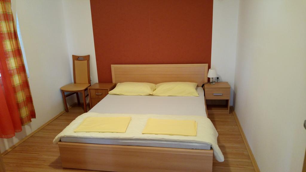 Filip Apartment Zadar Quarto foto